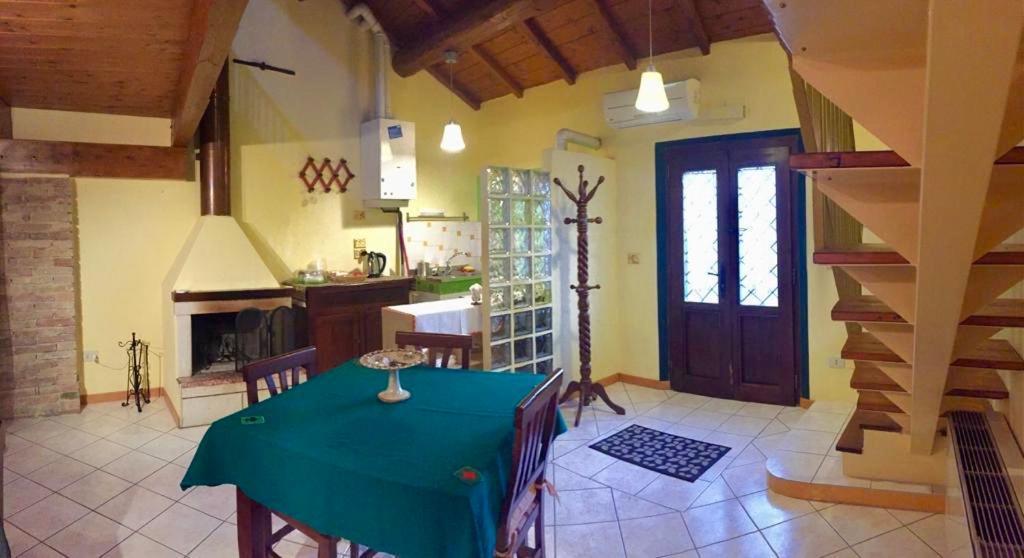 Casa Fiorita Bed & Breakfast Sant'Enea Eksteriør bilde